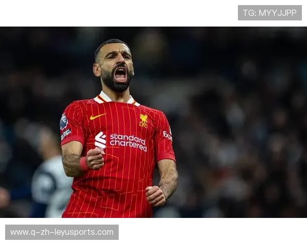 利物浦长传反击速度惊人，萨拉赫门前施射再下一城